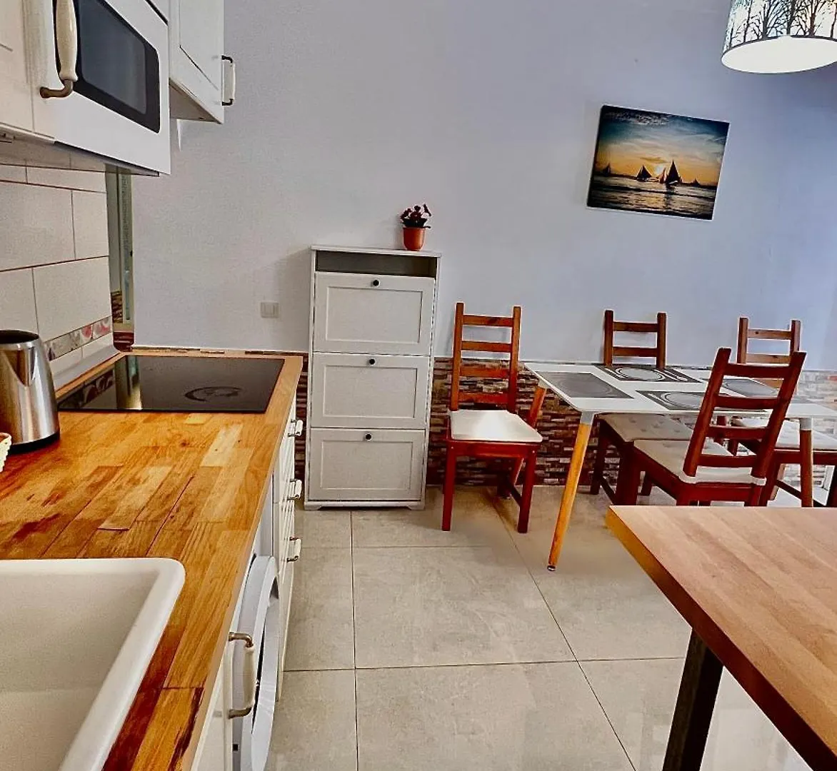 Cozy Two Bed Apartment. Costa Adeje  Spanyolország
