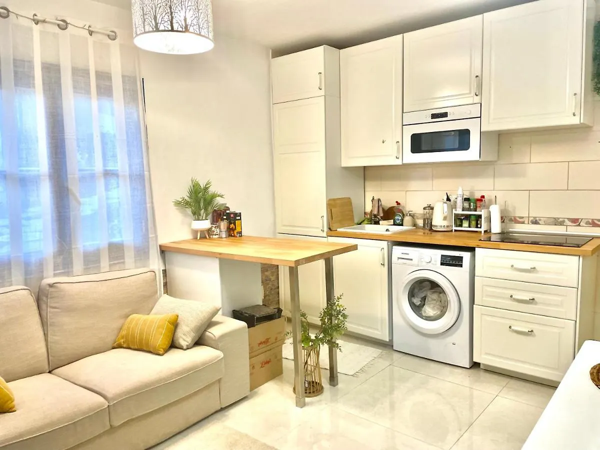 Apartamento Cozy Two Bed Apartment. Costa Adeje  Espanha