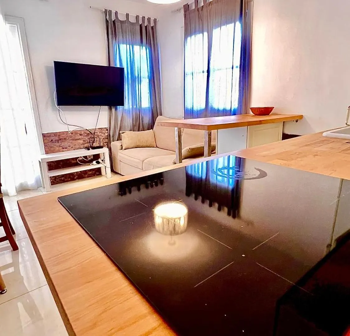 Cozy Two Bed Apartment. Costa Adeje  Costa Adeje (Tenerife)