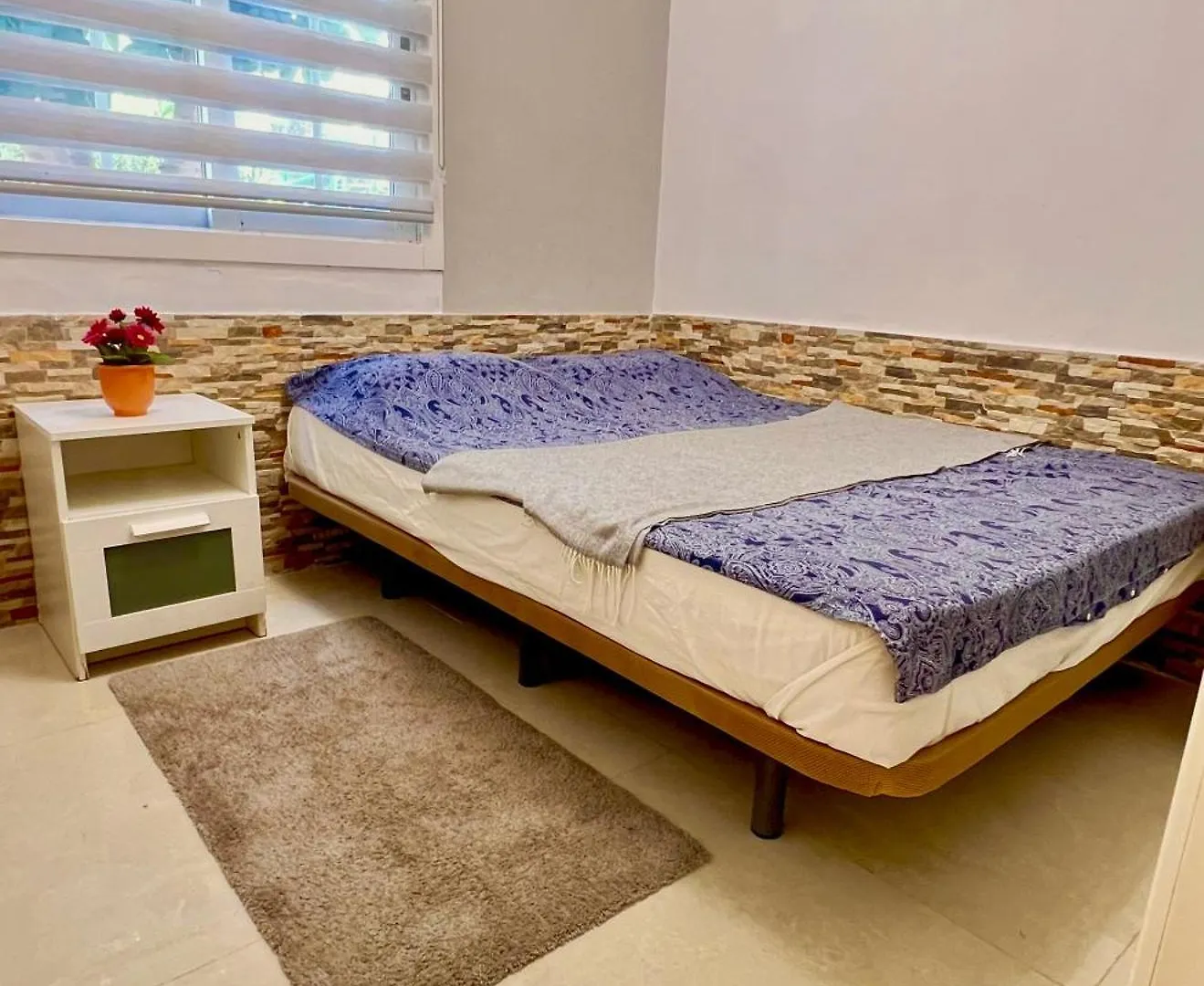 Cozy Two Bed Apartment. Costa Adeje  0*, Costa Adeje (Tenerife) Espanha